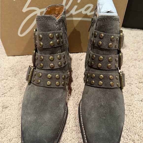 Zodiac Adele New In Box - Picture 2 of 5